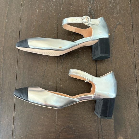 J. Crew Millie Women's Silver Cap Toe Mary‎ Jane Heels Size 5 - Picture 3 of 10